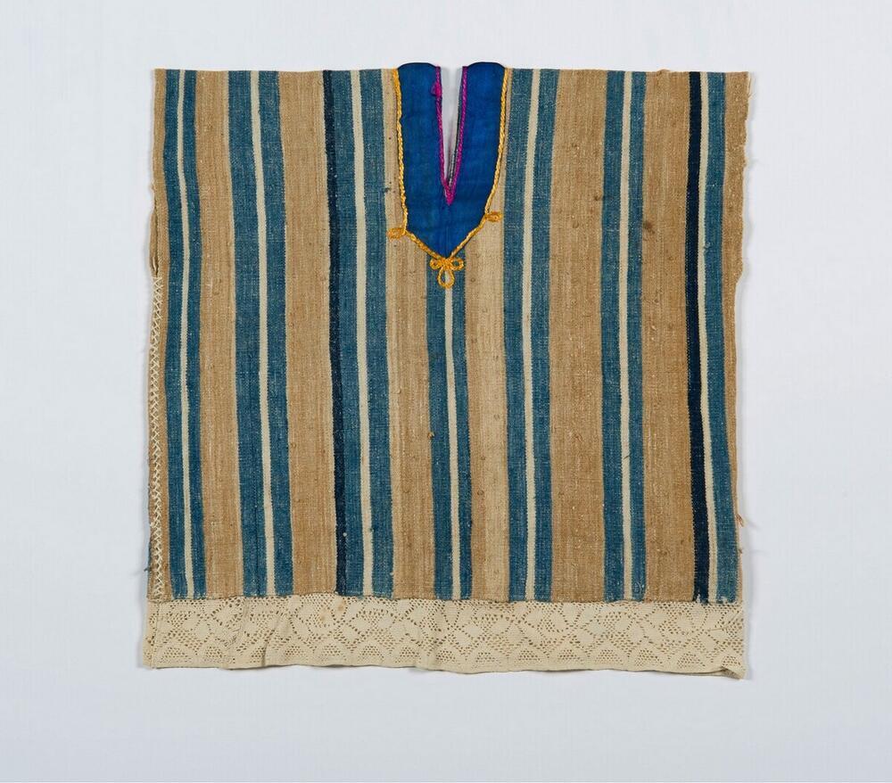 Child’s huipil