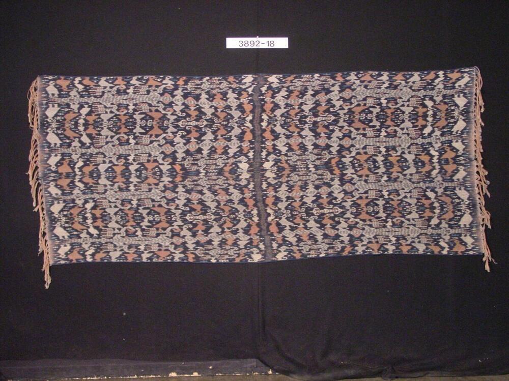 Katoenen mannenheup- of schouderdoek met ornament in scheringikat