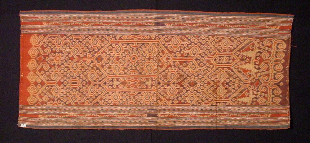 Rok met ornament in scheringikat