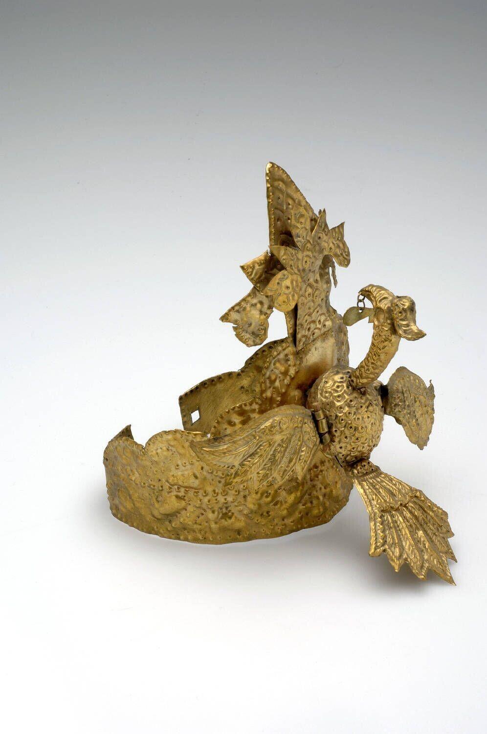 Verguld roodkoperen bovenarmband met pauwfiguur