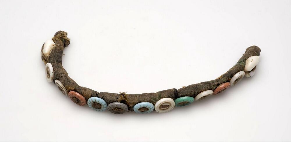 Leren armband met knopen en schelpen