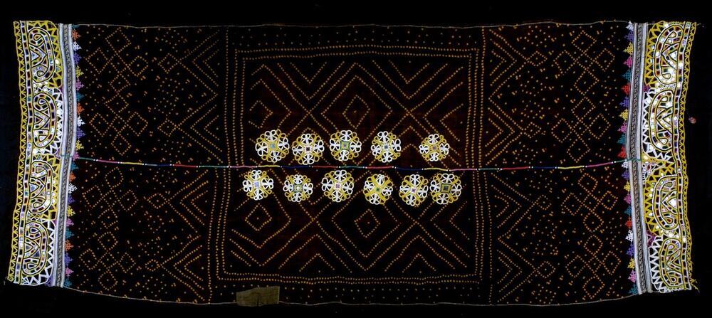Women's shawl