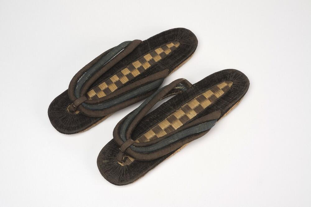 Een paar slippers