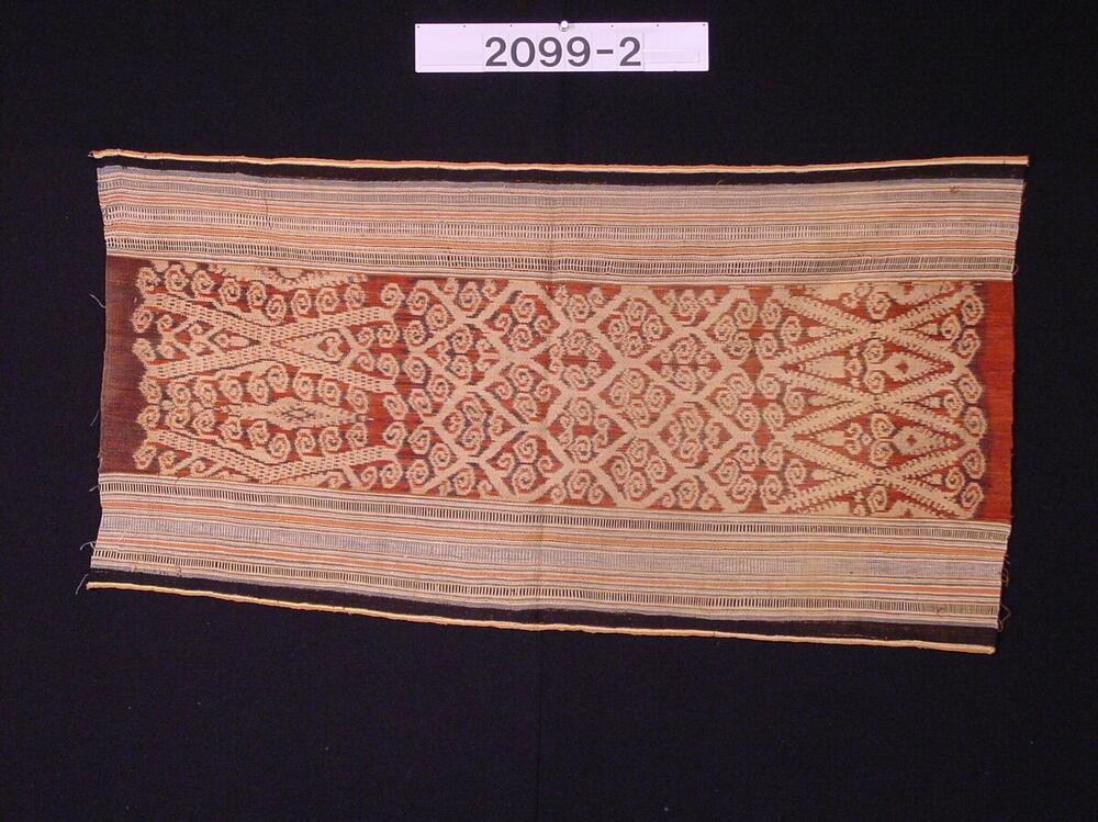 Rok met ornament in ikat
