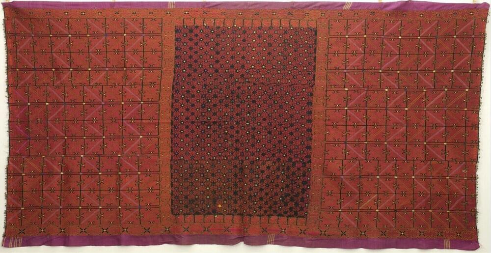 Zwarte vrouwenomslagdoek met phulkariwerk