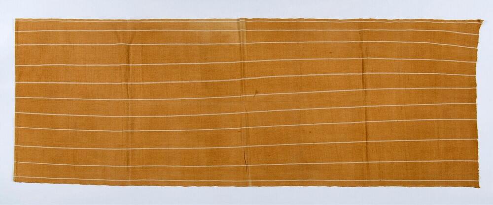 Wrap-around skirt (enredo)