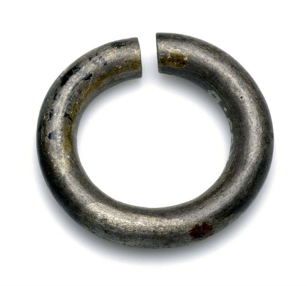 Oorhanger van lood