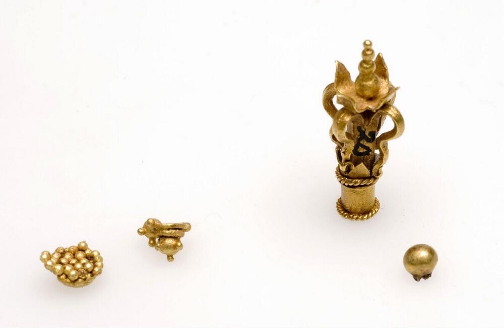 Uiteinde van een gouden ketting