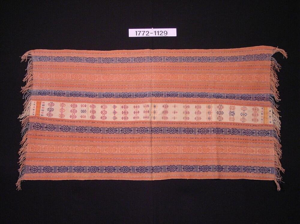 Katoenen schouderdoek met banenpatroon in scheringtechniek