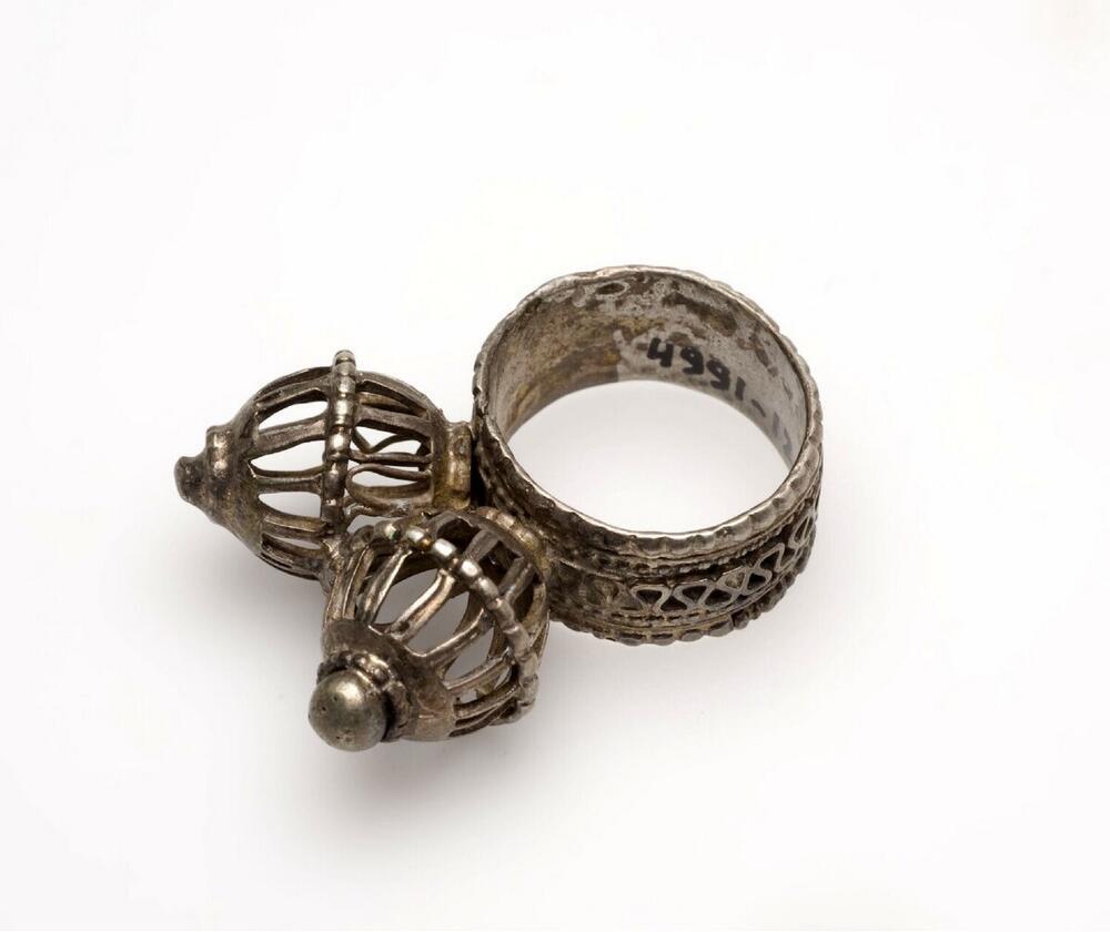 Zilveren vingerring