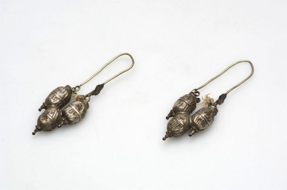 Earring