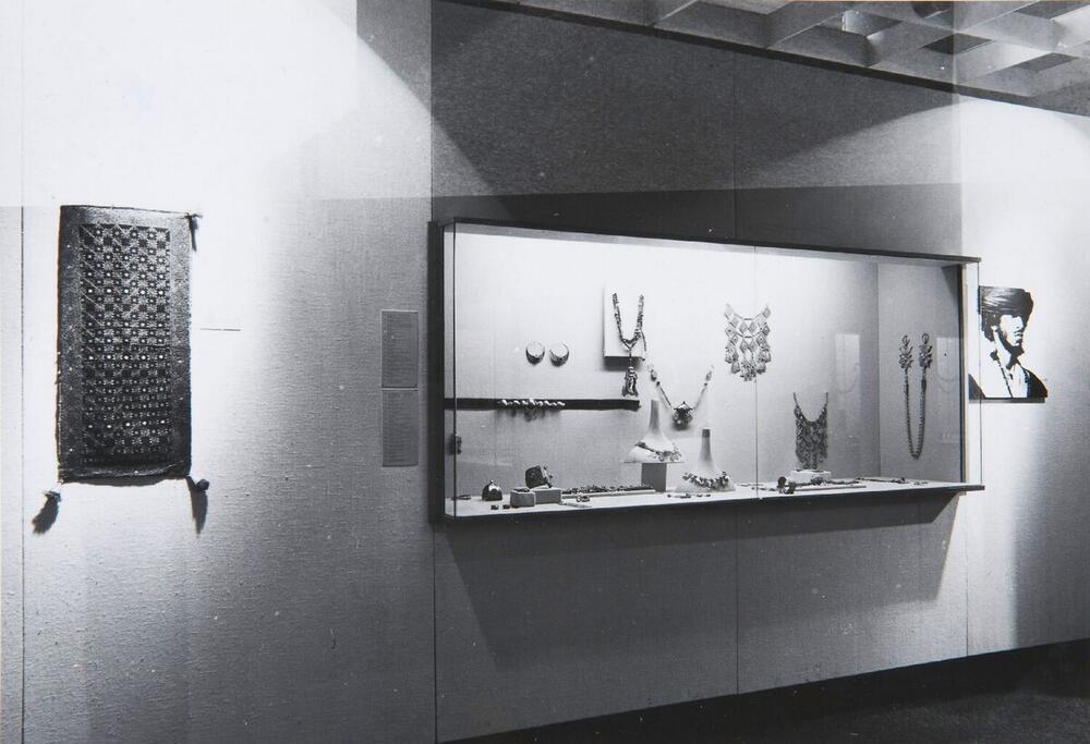 Tentoonstelling 'Sieraden uit Islamitische landen' in het Tropenmuseum