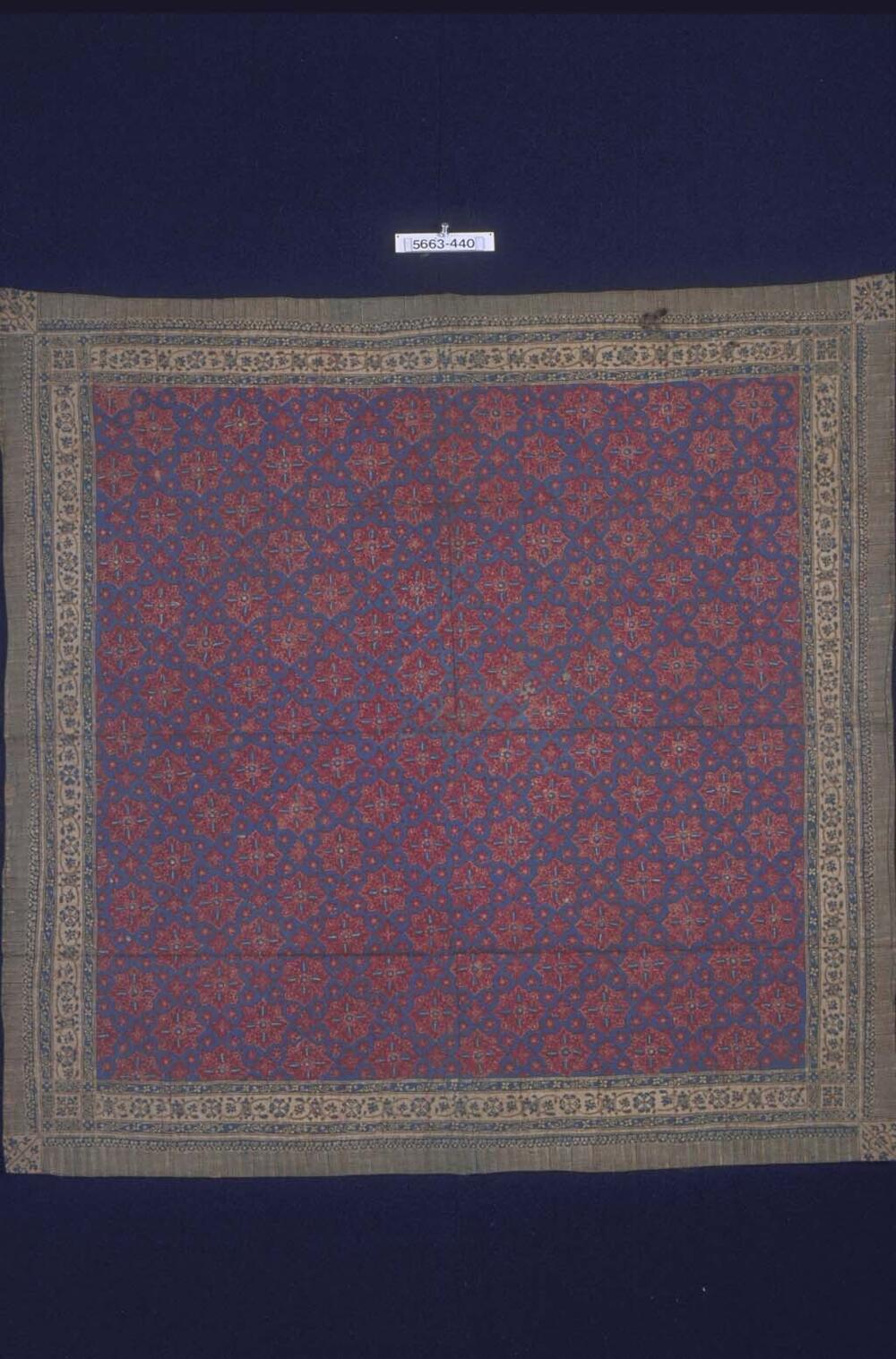 Katoenen hoofddoek voor man met zich repeterende geometrische stervormige bloemmotieven