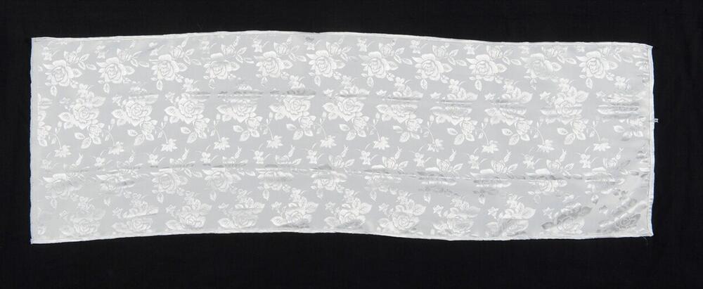 Witte halsdoek voor bruid