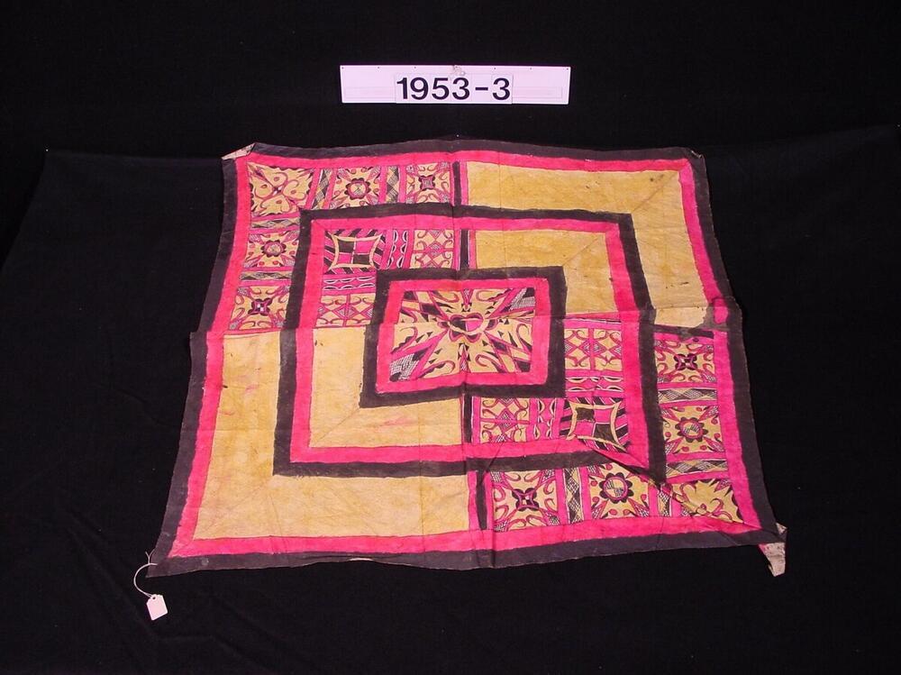 Painted barkcloth headcloth