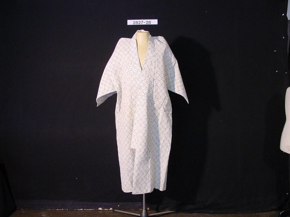 Mannenkimono met ornamenten