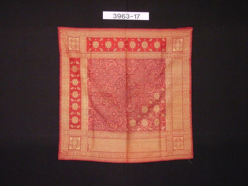 Zijden hoofddoek voor een man met geometrische motieven en gouddraad