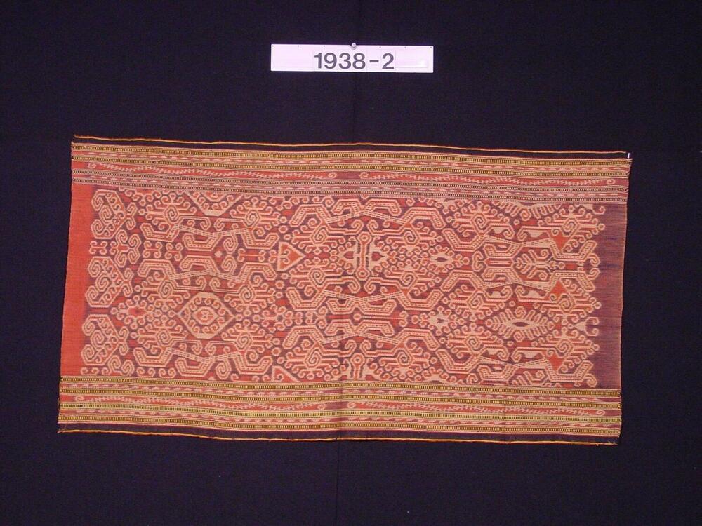 Rok met ornament in ikat