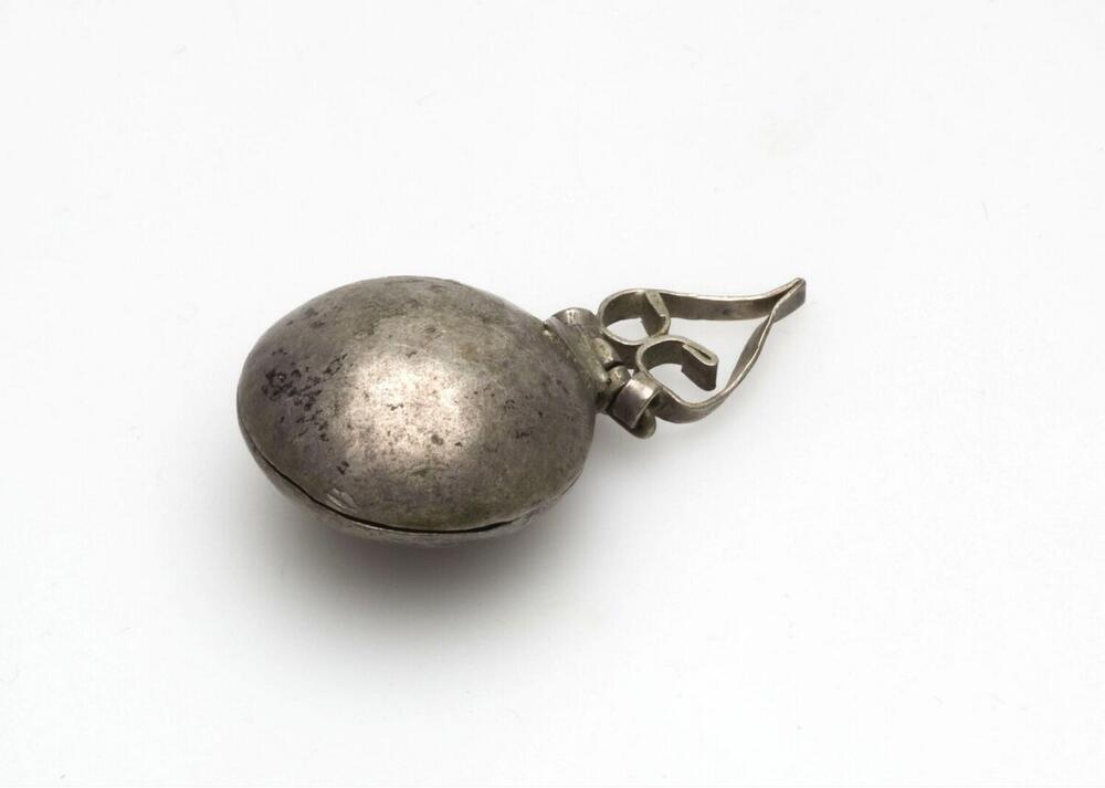 Inkpot worn as a necklace