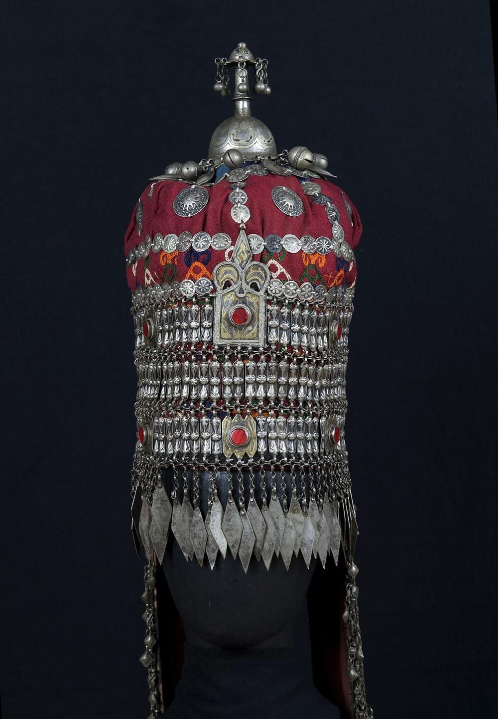 Head decoration