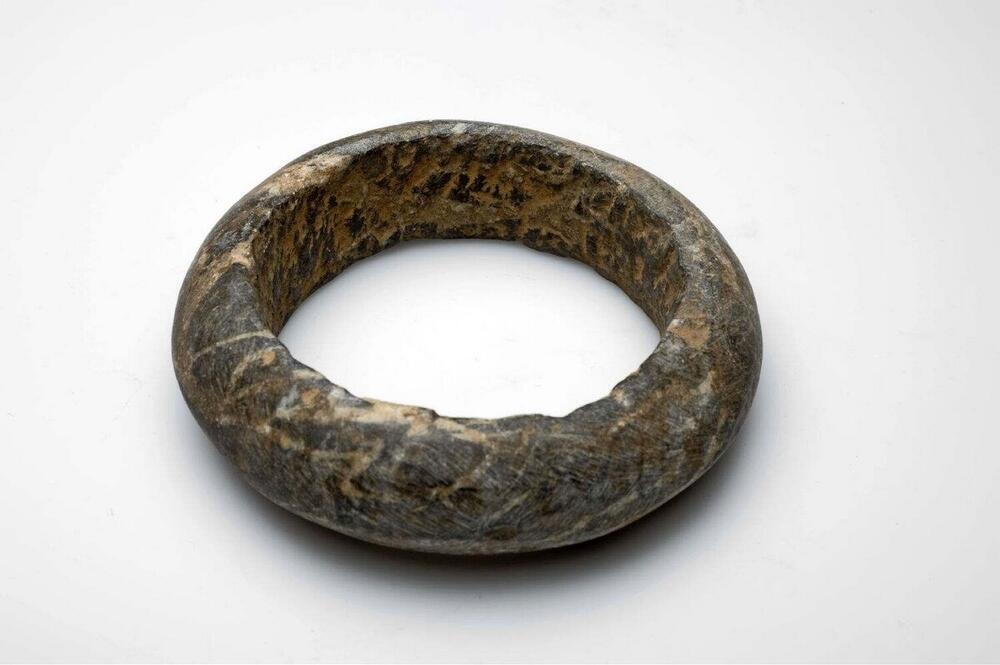 Stenen armband