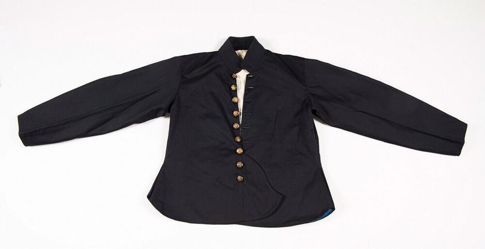 Jas met verzilverde knopen, behorend bij een uniform van een Javaanse ambtenaar