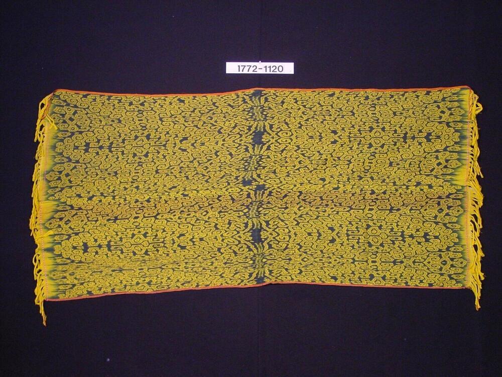Katoenen schouderdoek met krul ornament in scheringikat