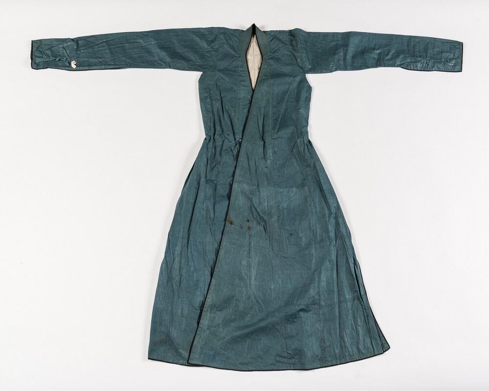 Man's outergarment
