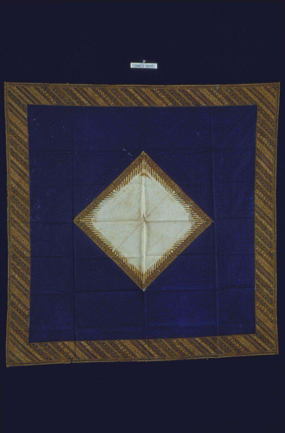 Katoenen hoofddoek voor man met middenruit en geometrisch motief in de rand
