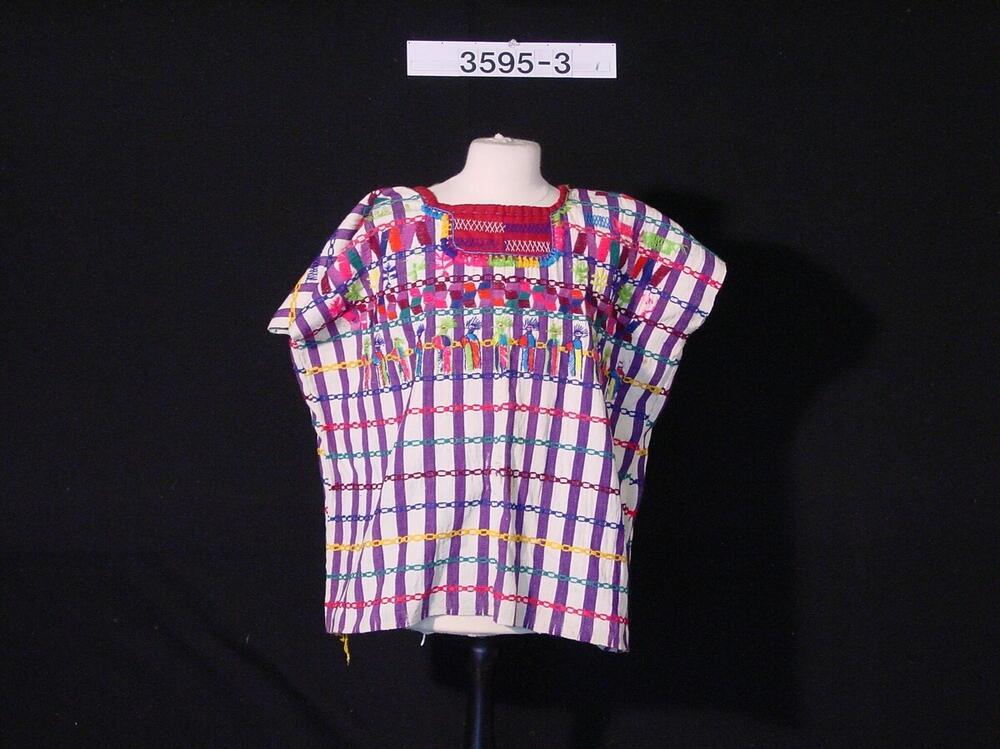 Mouwloze vrouwenblouse met veelkleurig borduurwerk