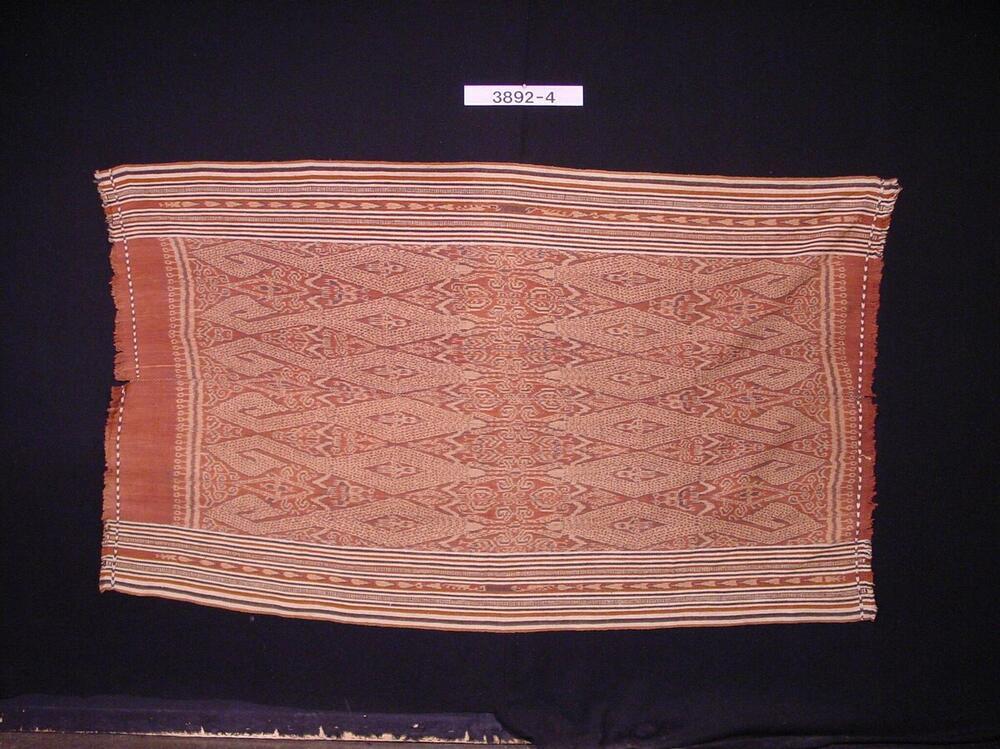 Katoenen mannenschouderdoek met gestileerde krokodilfiguren in scheringikat