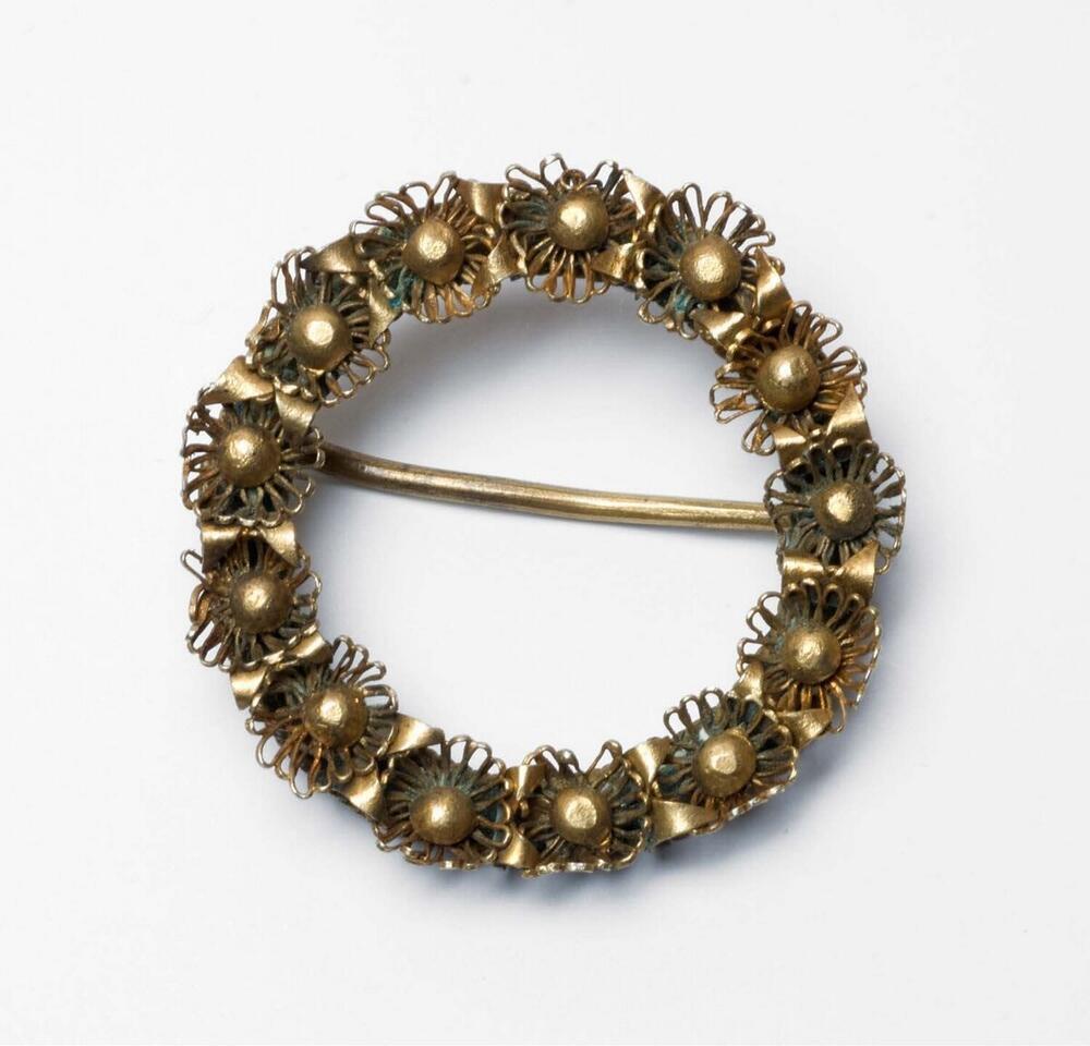 Verguld zilveren broche