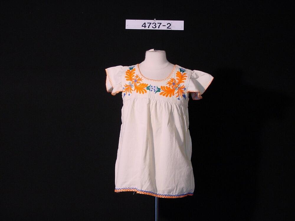 Vrouwenblouse met vierkante hals en geborduurde ornamenten