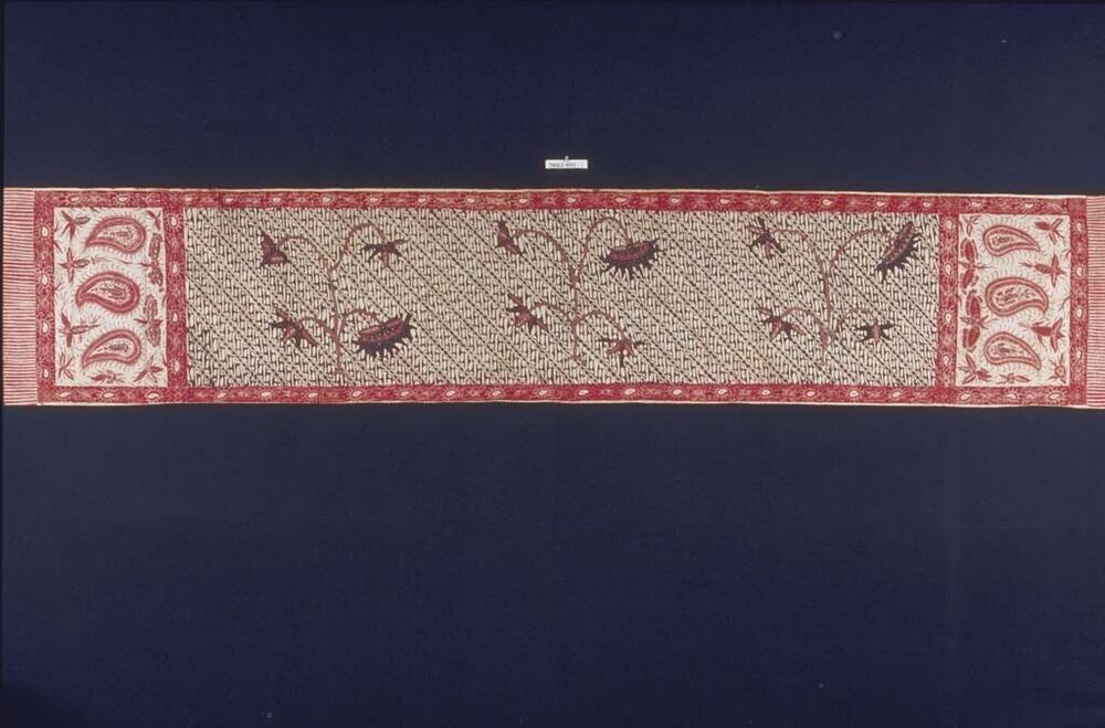 Katoenen schouderdoek met gestileerde bloemen en kashmirmotieven