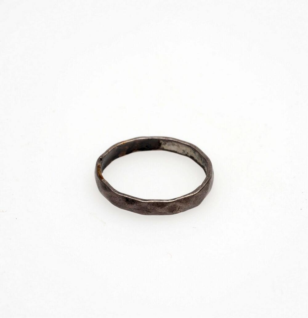 Ring voor een jong meisje