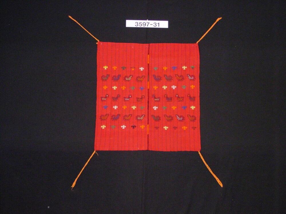 Katoenen doek met ingeweven motieven