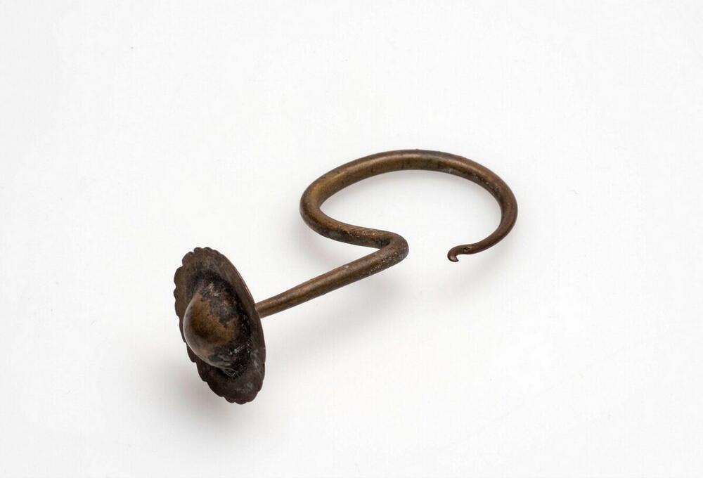 Koperen oorbel