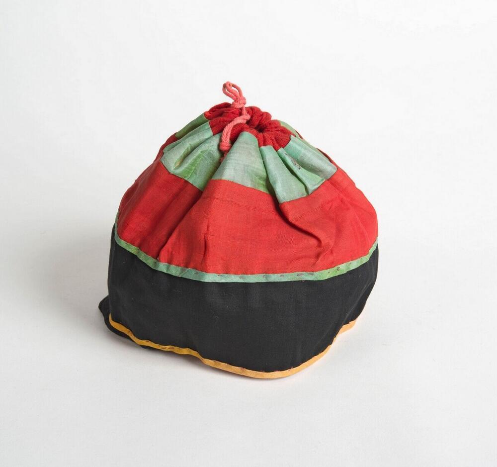 Muts ; kinderkleding