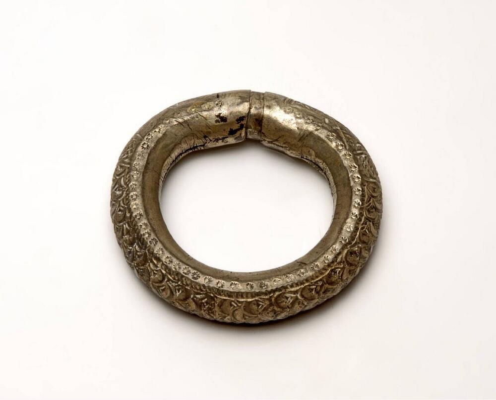 Bracelet (silver)