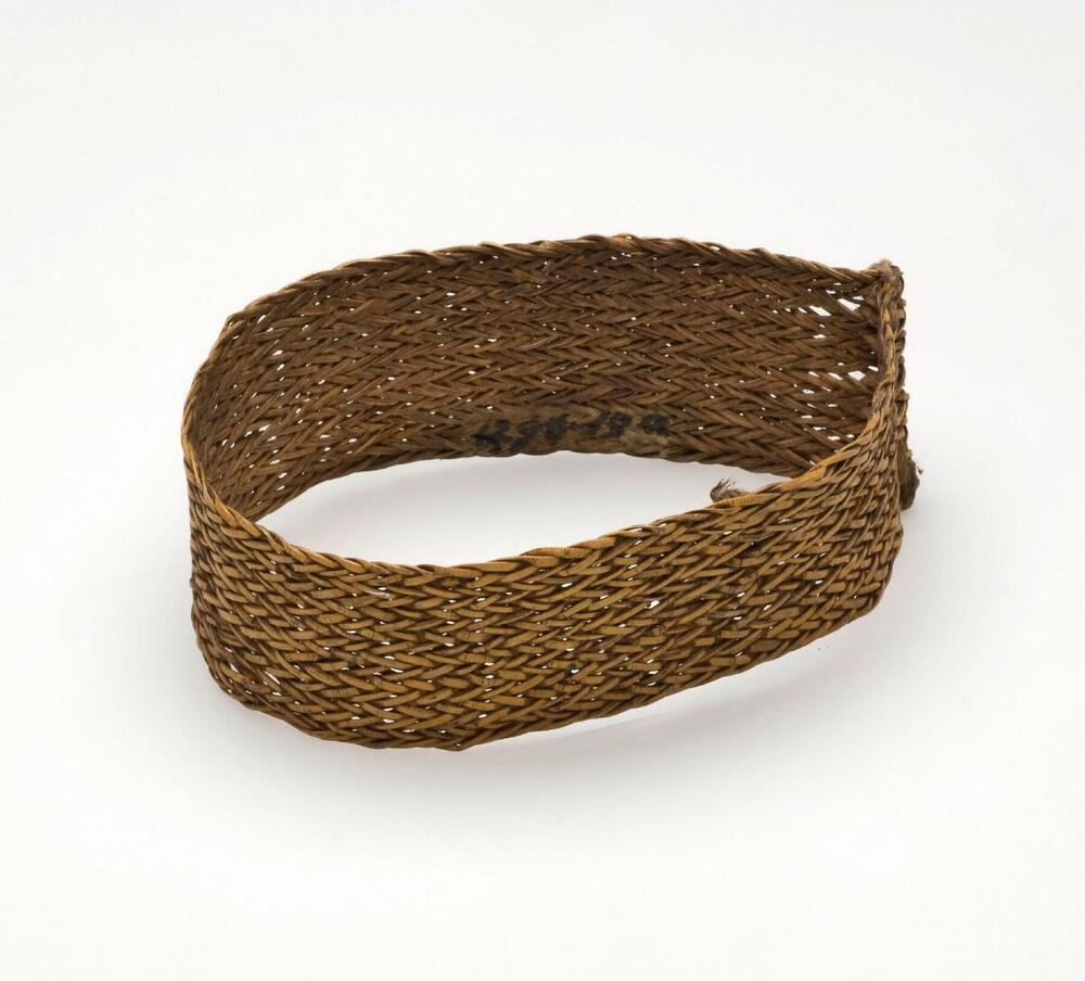 Armband van gevlochten rotan