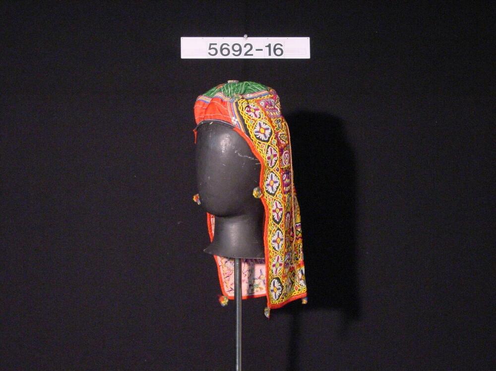 Child's headdress