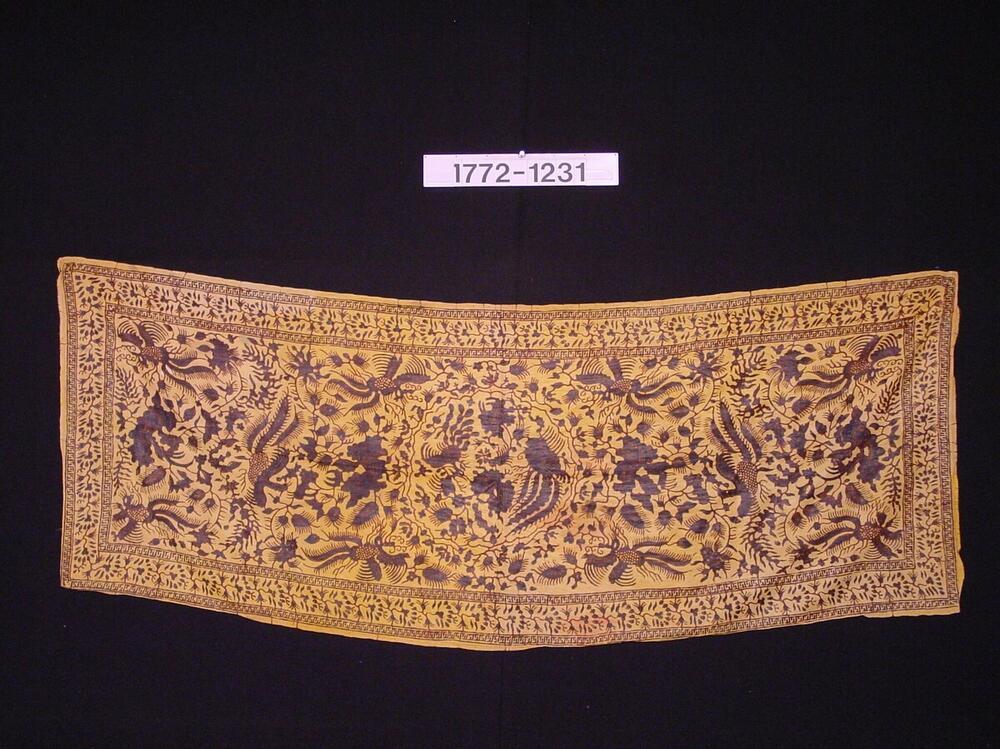 Gebatikte zijden schouderdoek