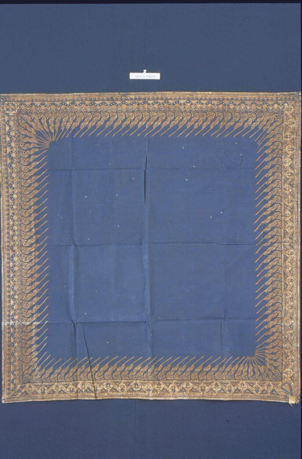Katoenen hoofddoek met effenkleurig middenvlak en geometrische rand