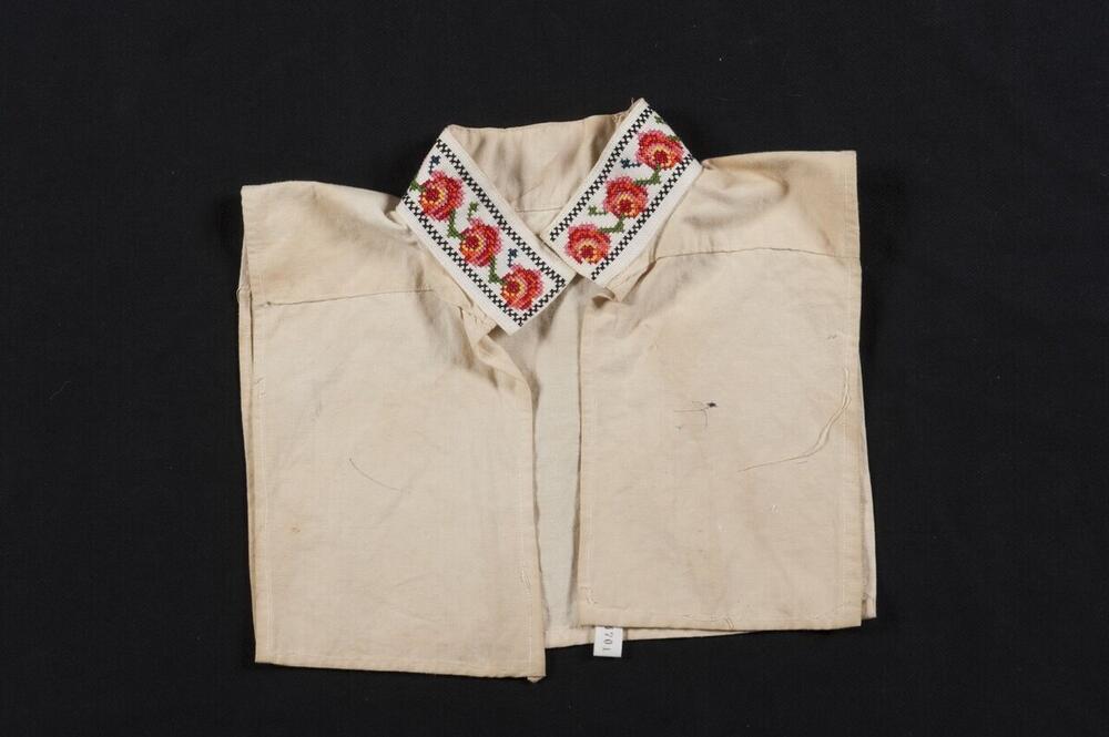 Blouse behorend bij feestkostuum