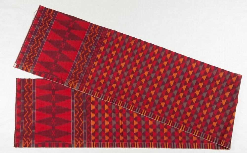 Ikat-doek met driehoekmotieven