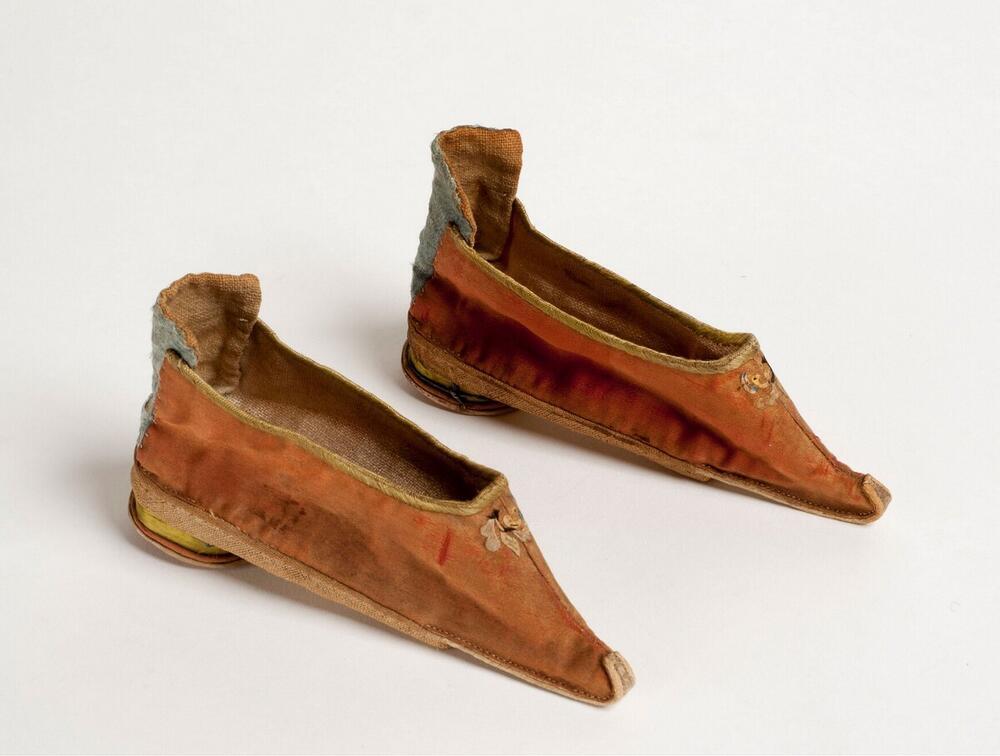 Paar damesschoenen (voor Han-Chinezen)
