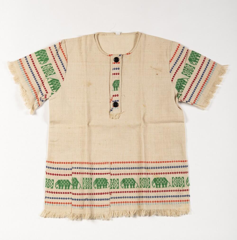 Katoenen blouse vooral gedragen door de vrouwen.