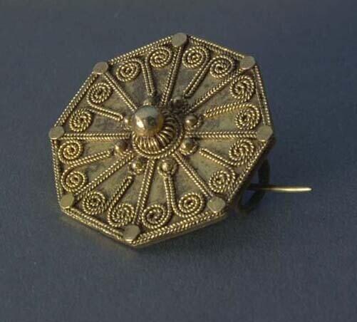 Verguld zilveren broche