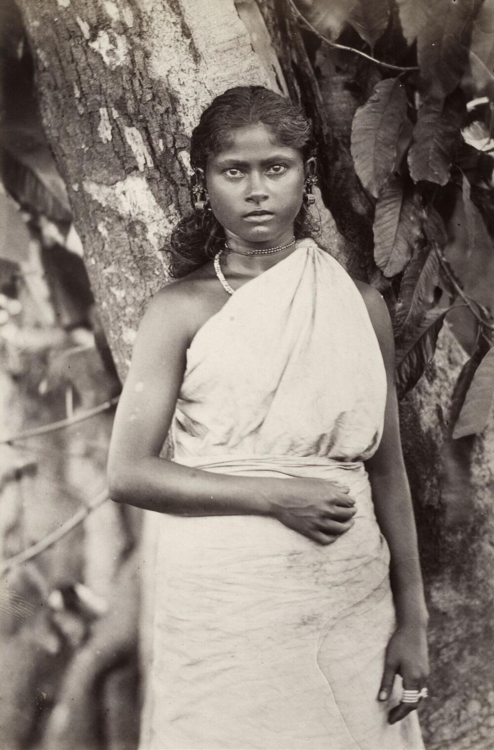 Portret van een jonge vrouw, Ceylon