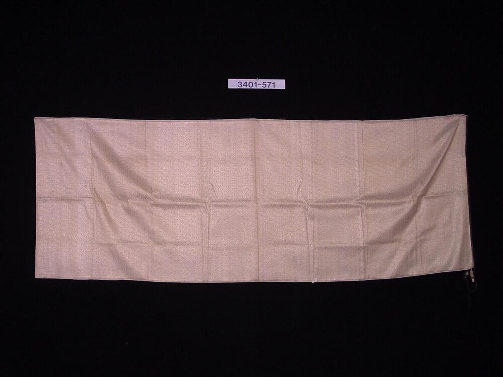 Doek van brokaatstof met ingeweven bladmotieven